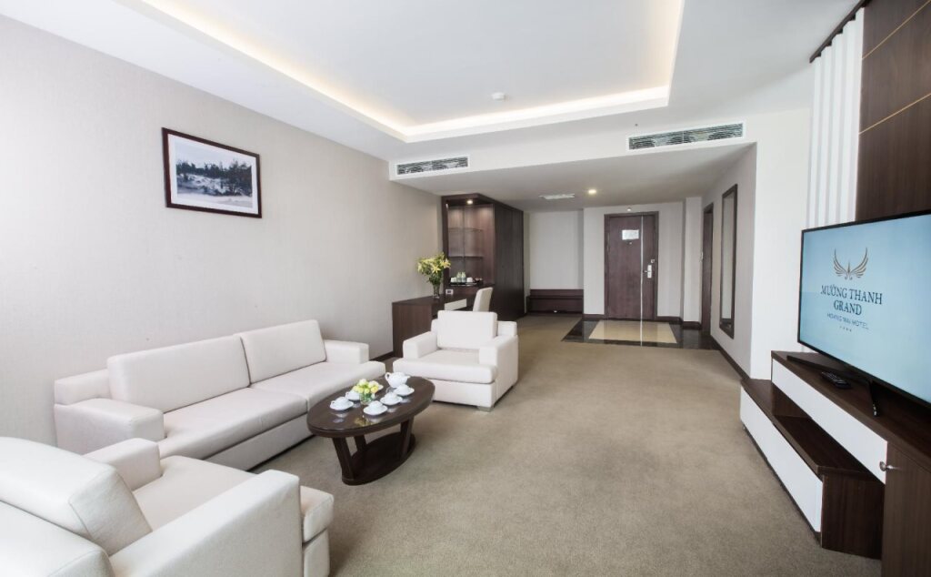 Muong Thanh Grand Hoang Mai Hotel — фото 1