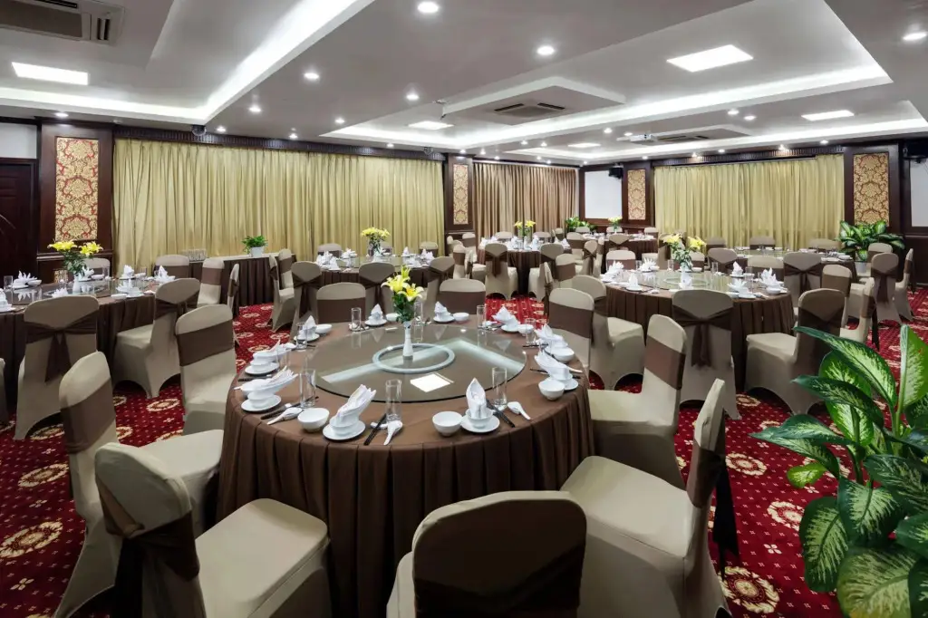 Бакнинь: Center Hotel Bac Ninh