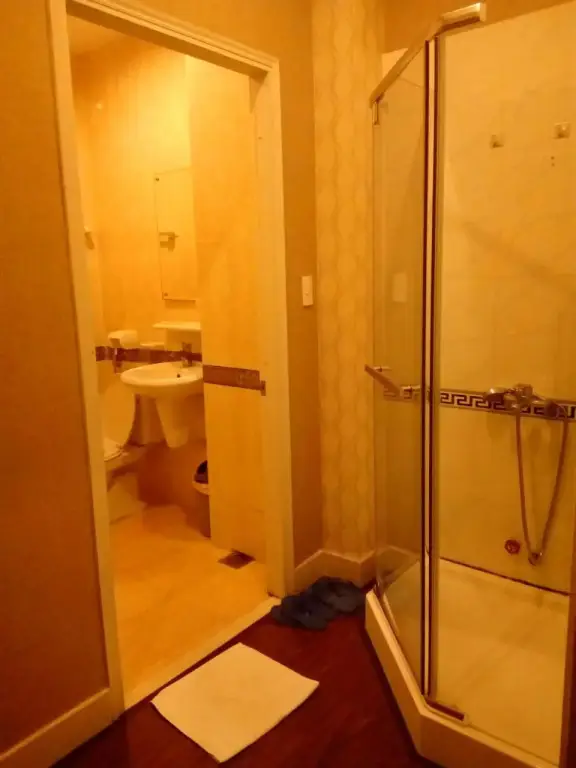 Тхузаумот: Bideco Hotel