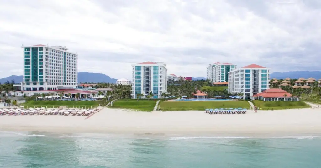 Камрань: Golden Peak Resort & Spa