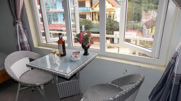 Фонг Ня: Rose Hotel