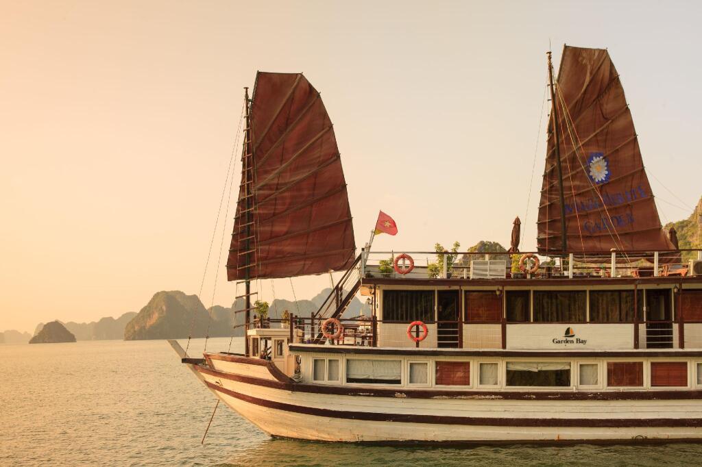 Халонг: Garden Bay Premium Cruise
