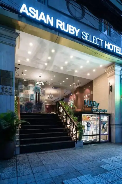 Elegant Hotel Saigon City — фото 1