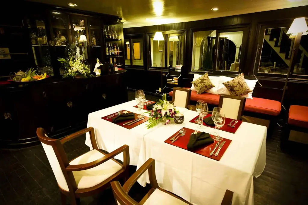 Халонг: Legend Halong Private Cruise