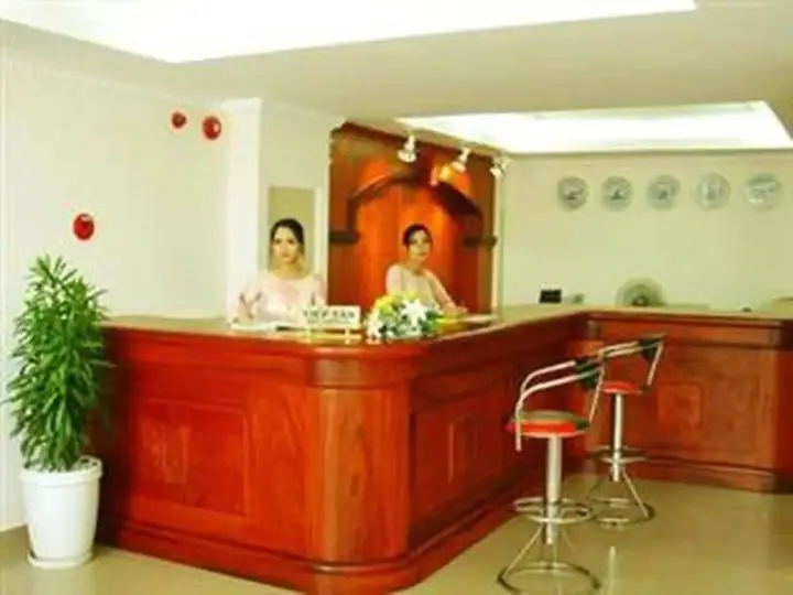 Митхо: Nha Khach Tien Giang