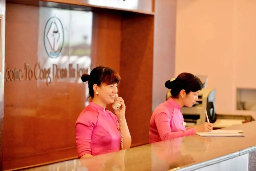 Халонг: Cong Doan Ha Long Hotel