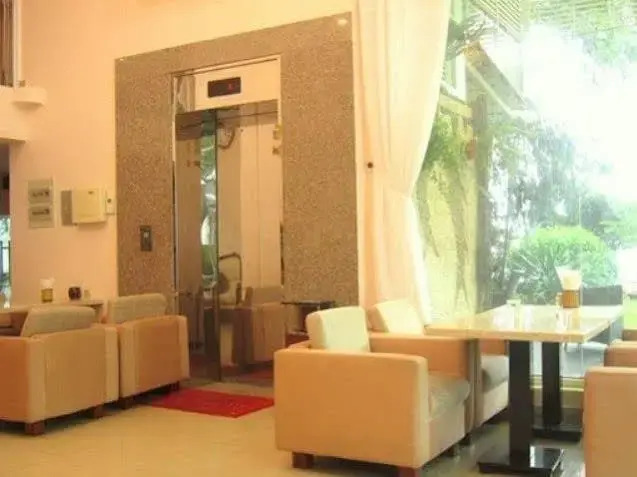 Хошимин: Lucky Star Hotel- Phu My Hung