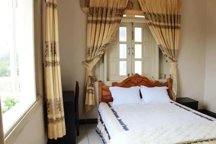 Нин Хоа: Quyet Thang Hotel & Beach