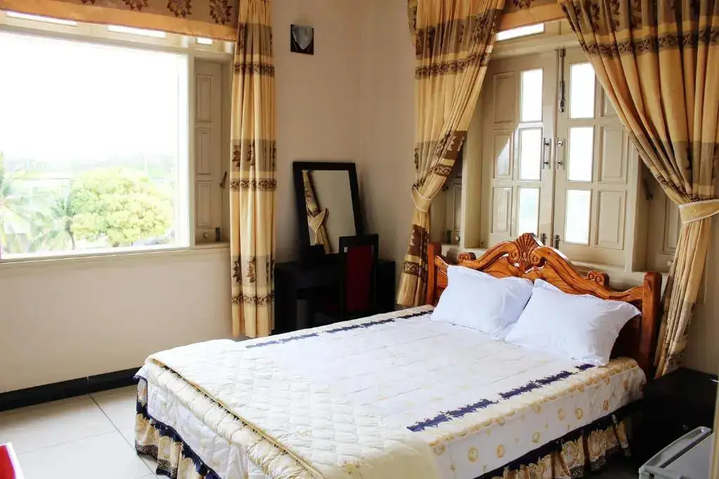 Нин Хоа: Quyet Thang Hotel & Beach