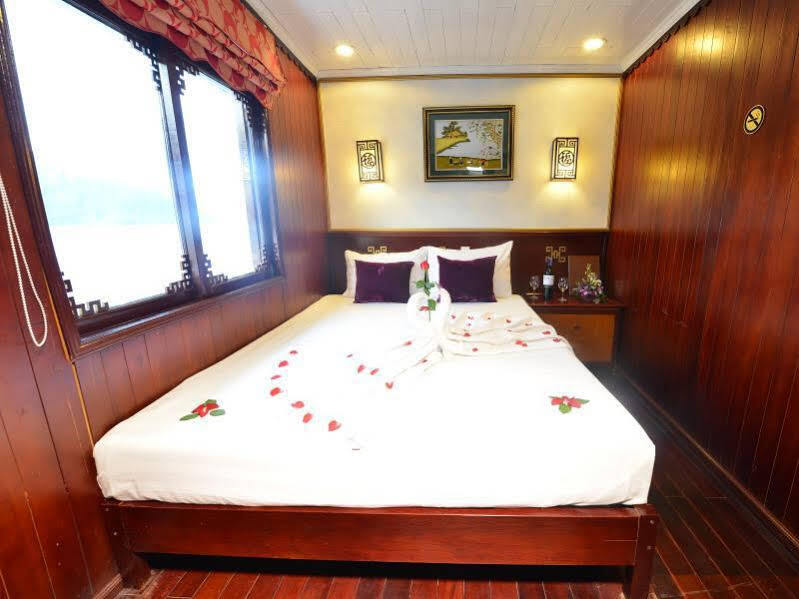 Халонг: Luxury Imperial Cruise