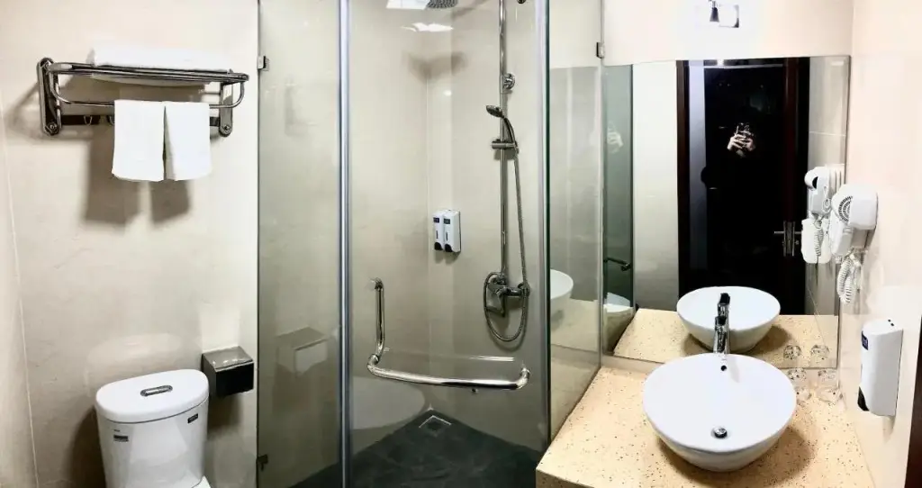 Халонг: Viet Hoa Hotel