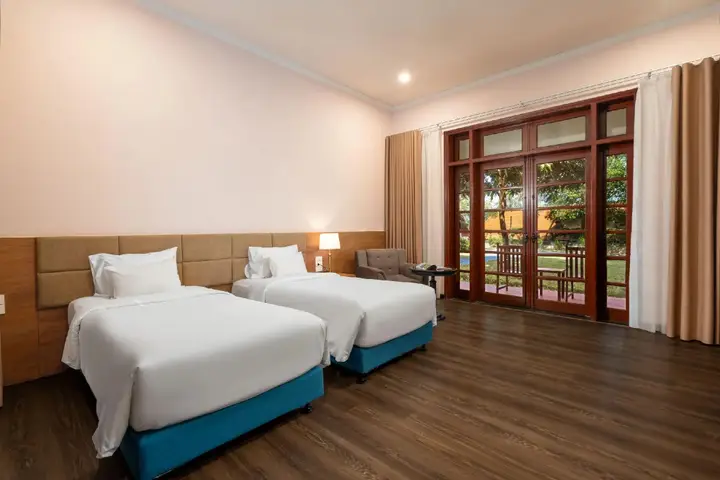 Халонг: Tuần Châu Resort