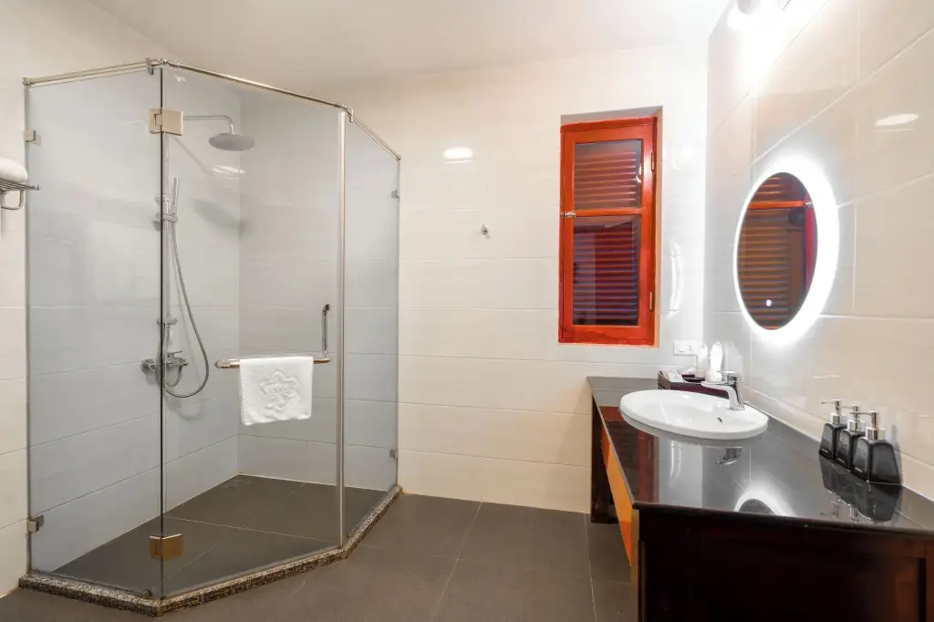 Халонг: Tuần Châu Resort