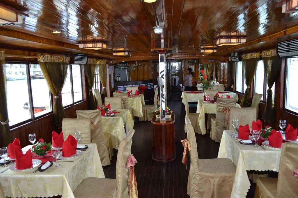 Халонг: Paragon Sancy Cruise