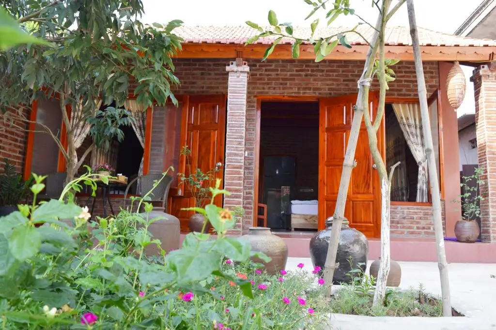 Зявьен: Van Long Resort