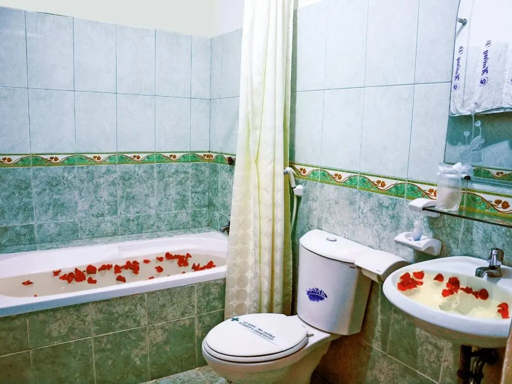 Туй-Хоа: Sunflower Hotel