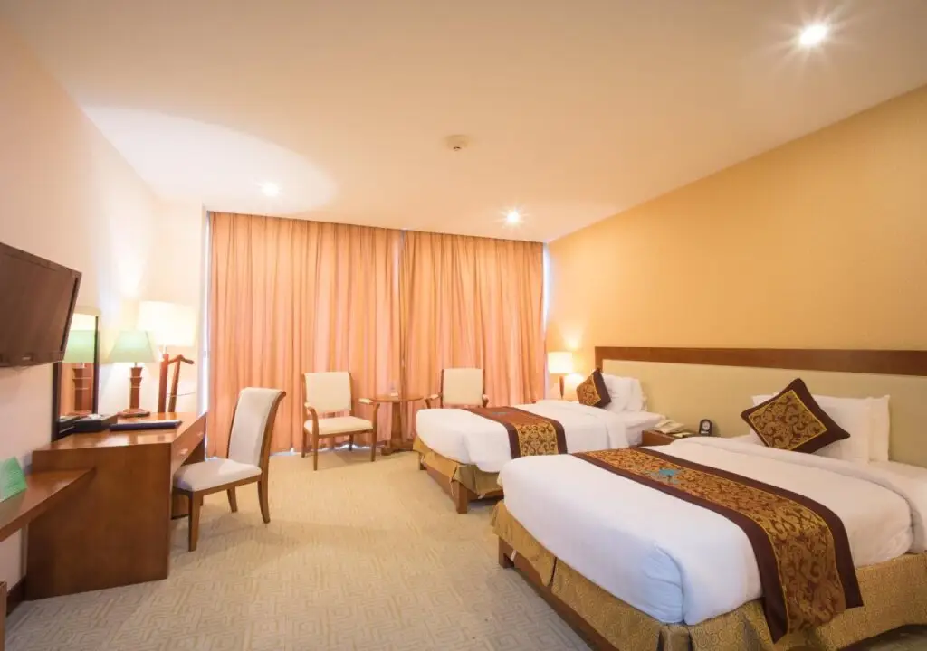 Хаулок: Lam Kinh Hotel