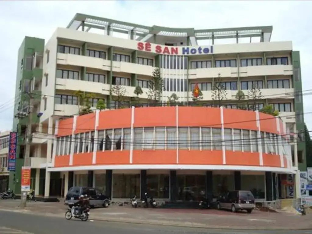 Плейку: Se San Hotel