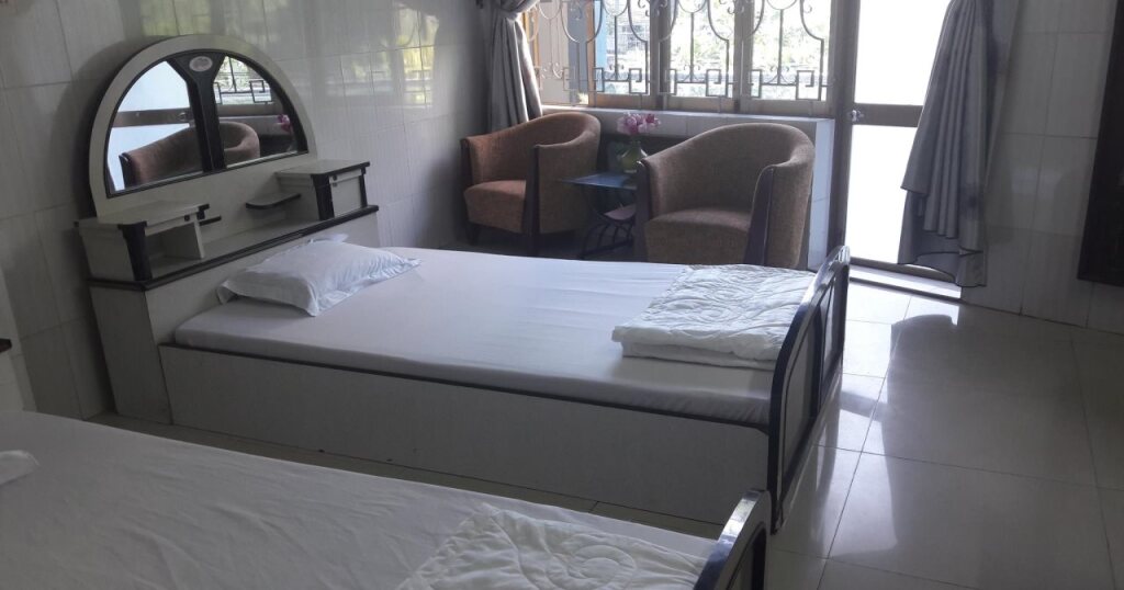 Туй-Хоа: Nhu Y Hotel