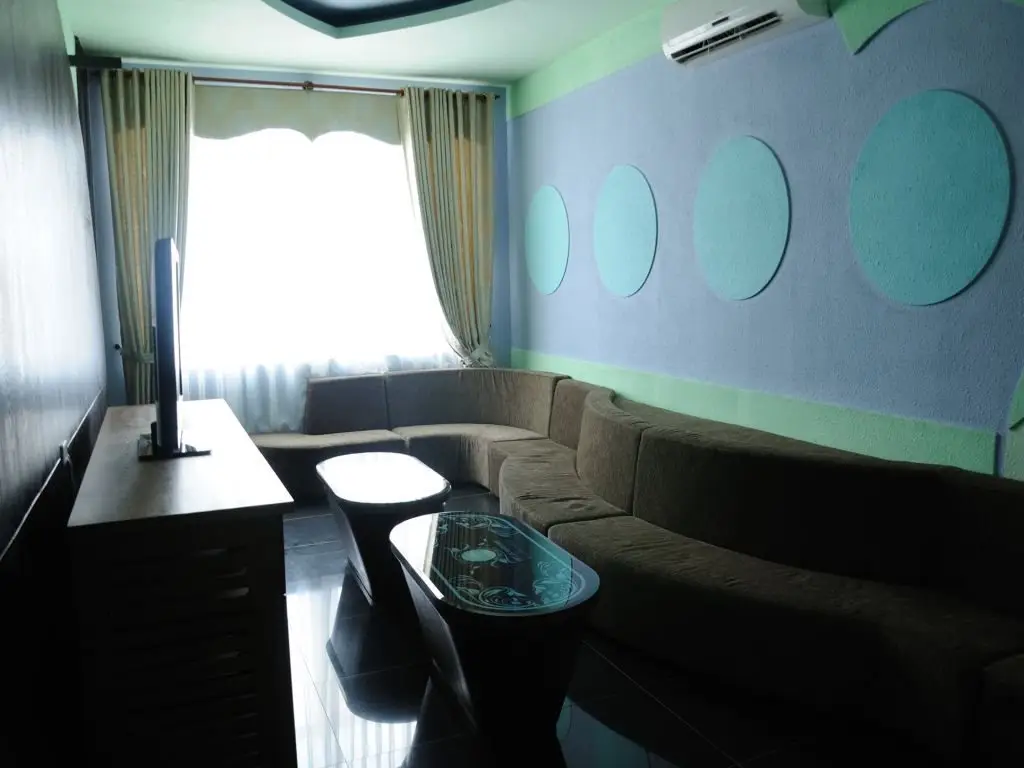 Бенче: Viet Uc Hotel