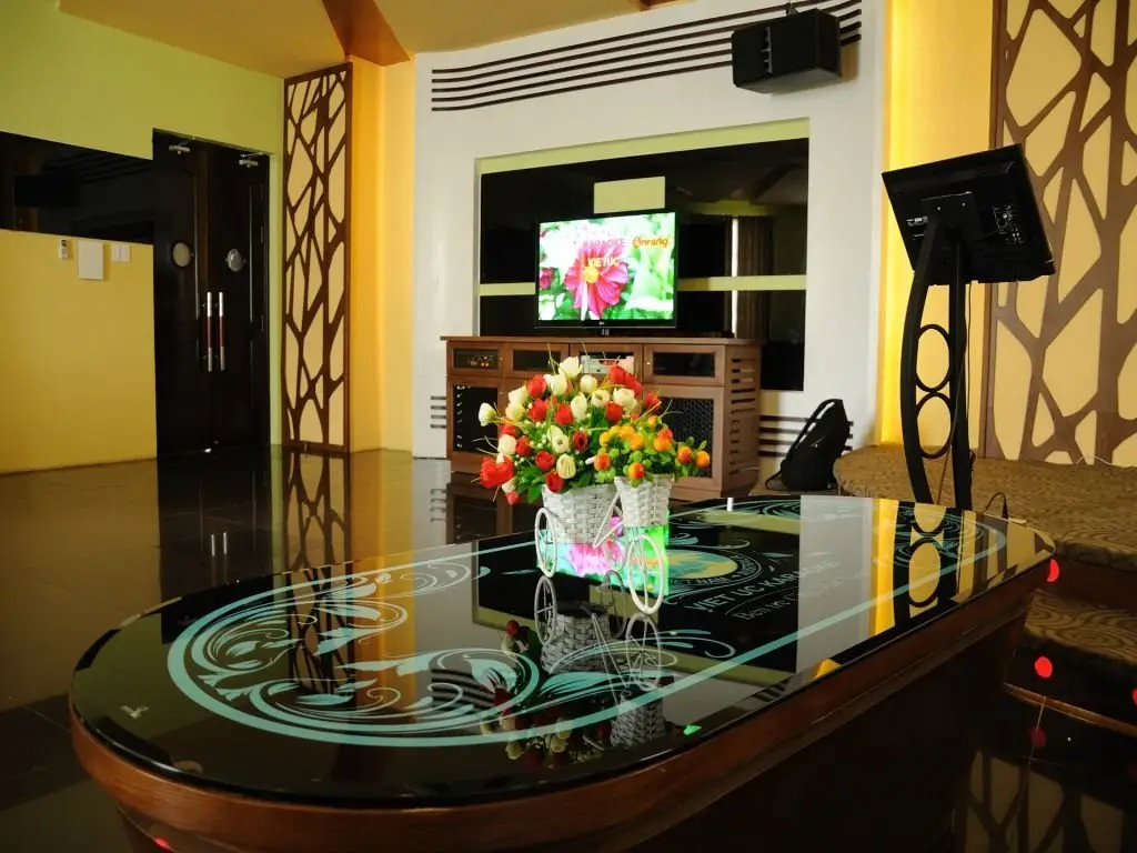Бенче: Viet Uc Hotel