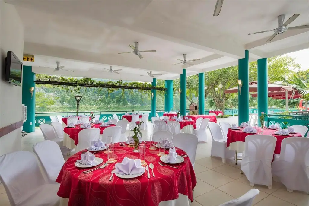 Фонг Ня: Sai Gon Phong Nha Hotel