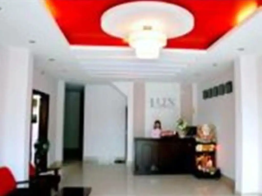 Хюэ: Lux Hotel