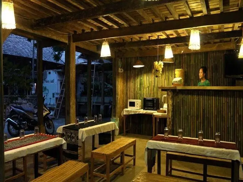 Маи-Чау: Hoa Ban Stilt House