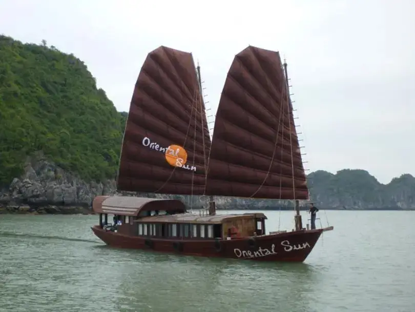 Хайфон: Oriental Sun Private Junk