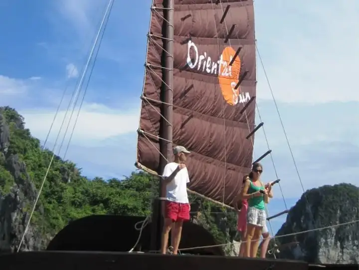 Хайфон: Oriental Sun Private Junk