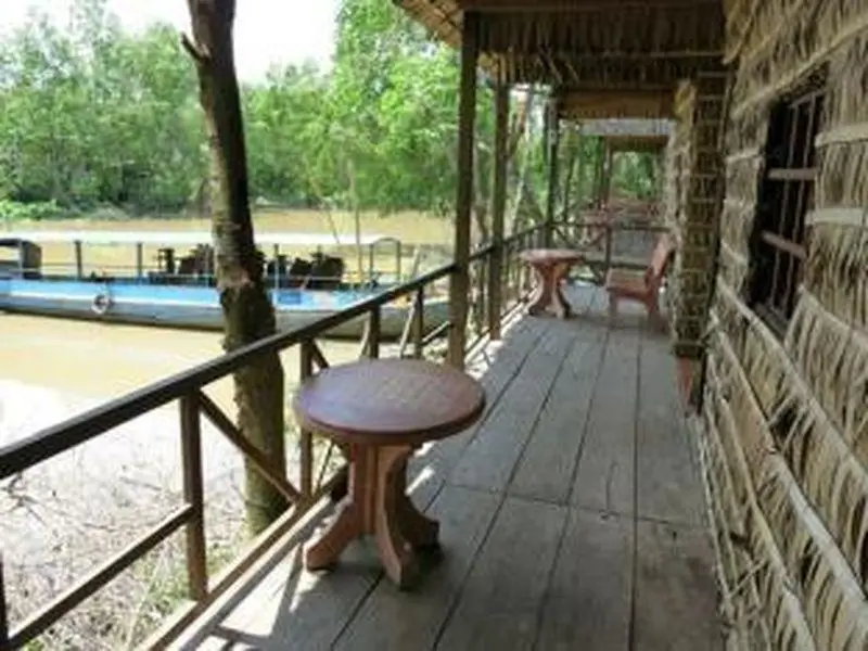 Кантхо: River Side Cottage