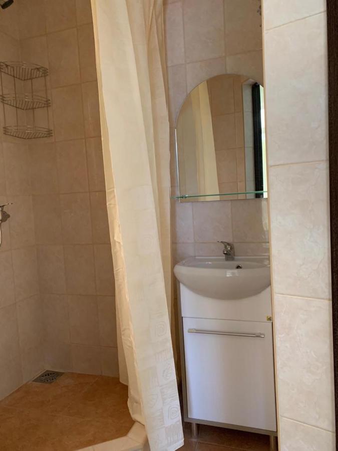 Агой: Guest House Chernomorye