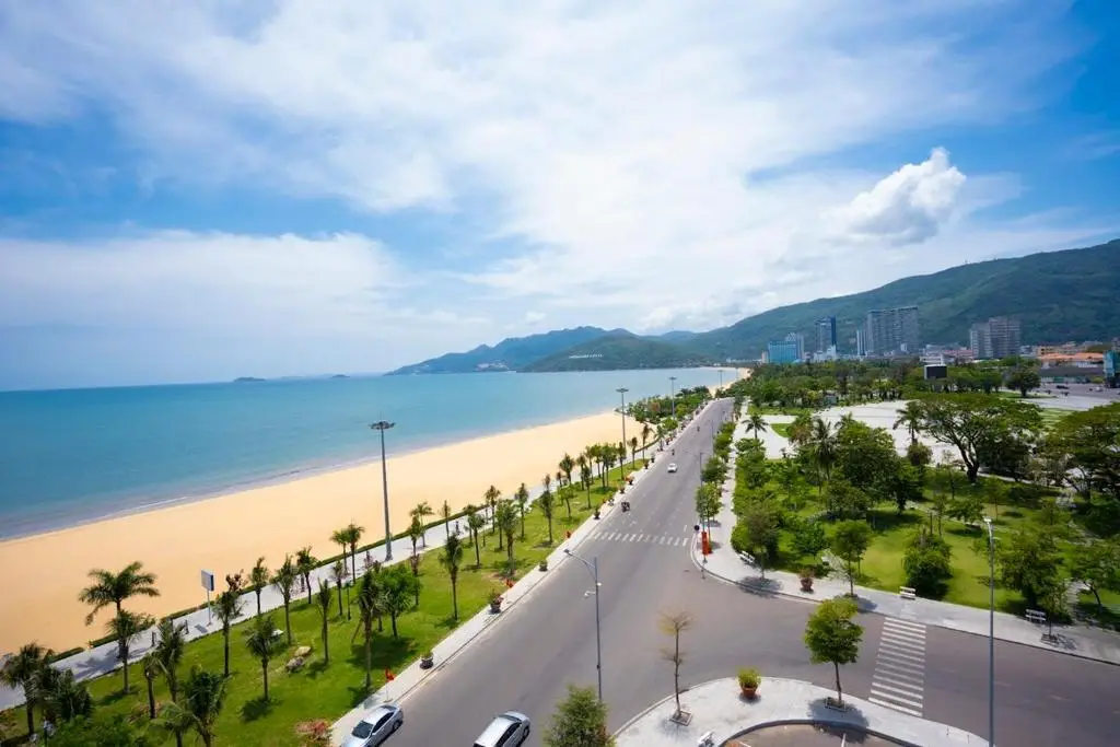 Куинён: Hotel Thien Hai