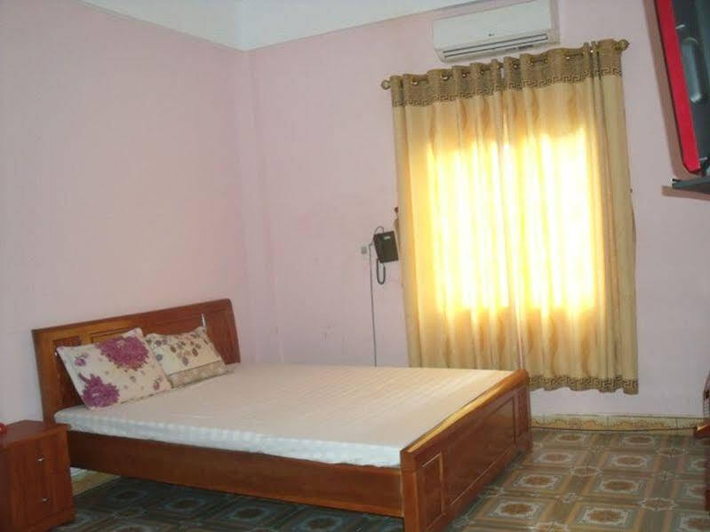 Нгок Куанг: Hoang Long Hotel