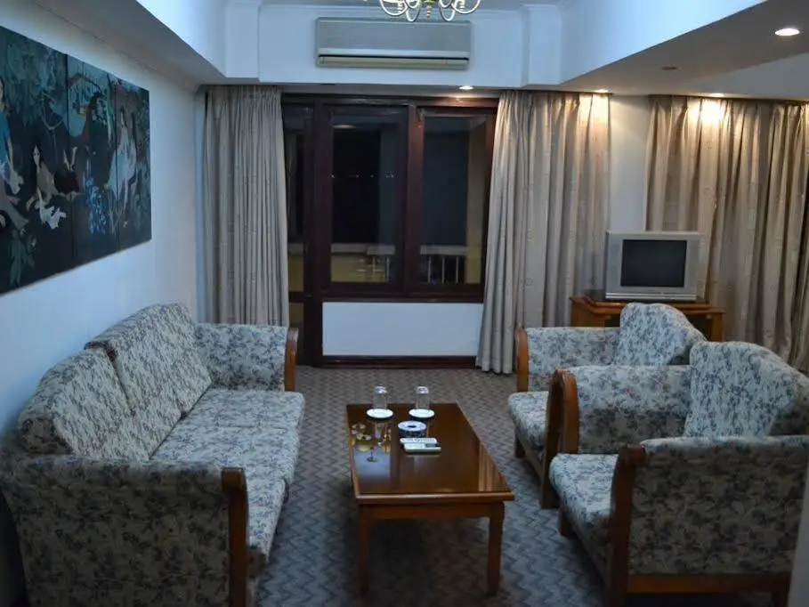 Халонг: Hanoi Halong Hotel