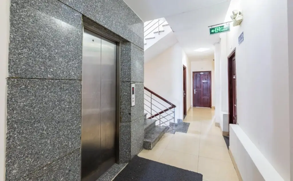 Grand Bostand Hotel — фото 1