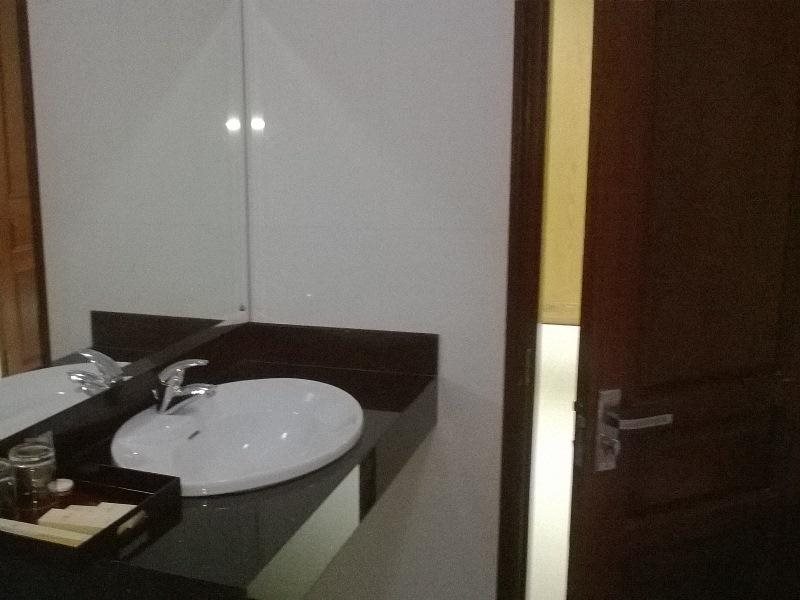 Нгок Куанг: Dong Phong Hotel