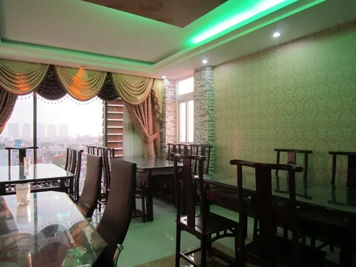 Хошимин: Sen Vang Hotel