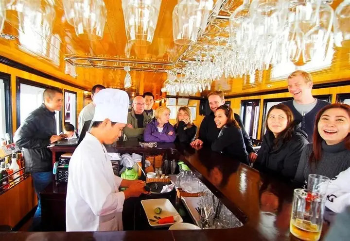 Халонг: Alova Gold Cruises Halong