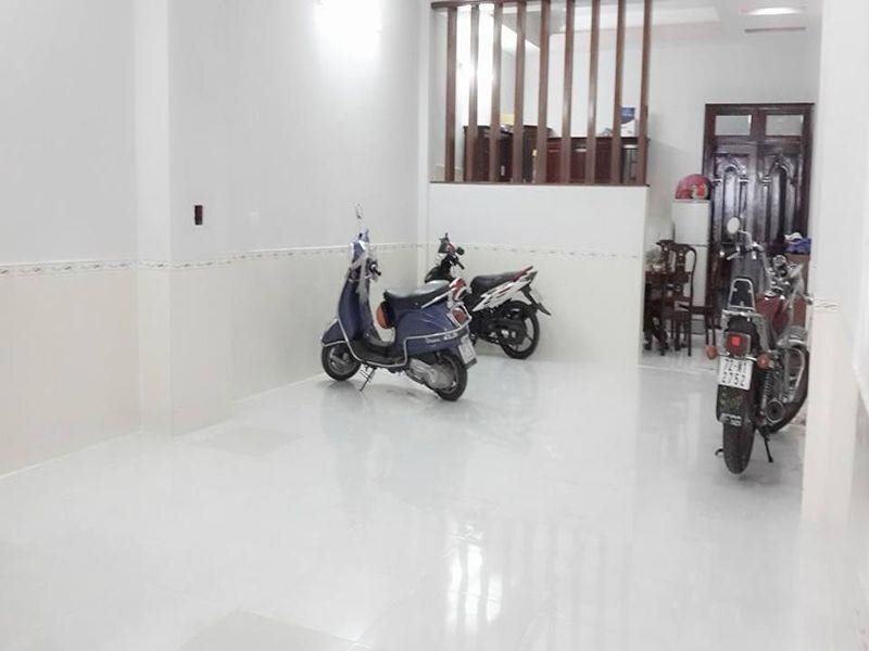 Ди Ан: Hang Hoa Hotel