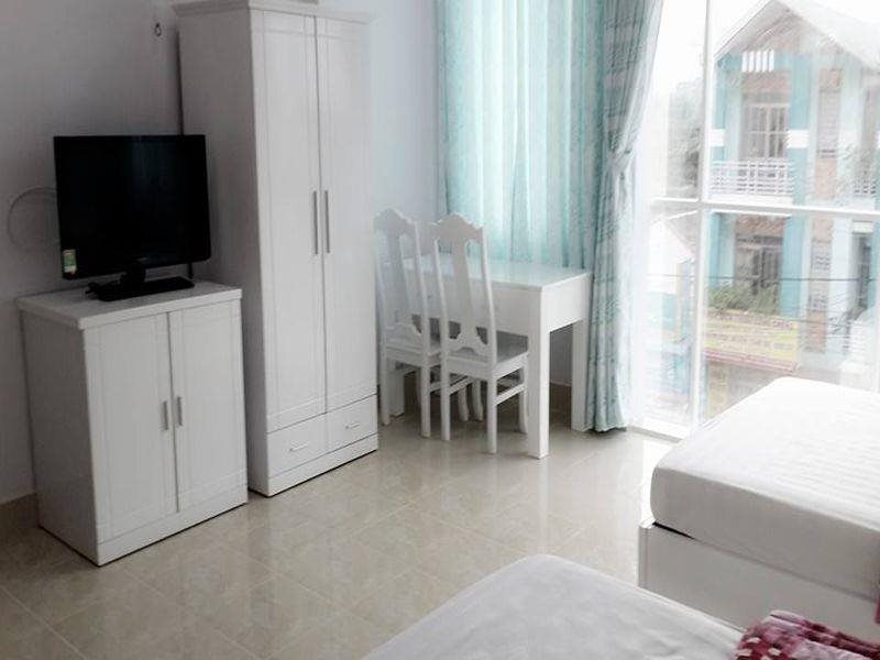 Ди Ан: Hang Hoa Hotel