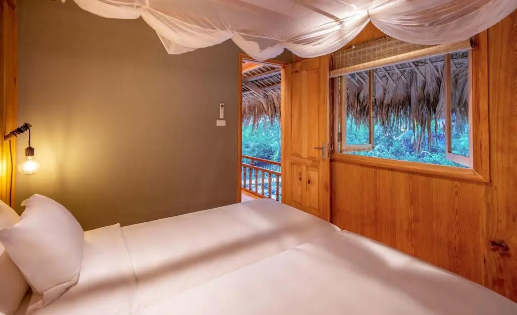 Шапа: Topas Riverside Lodge