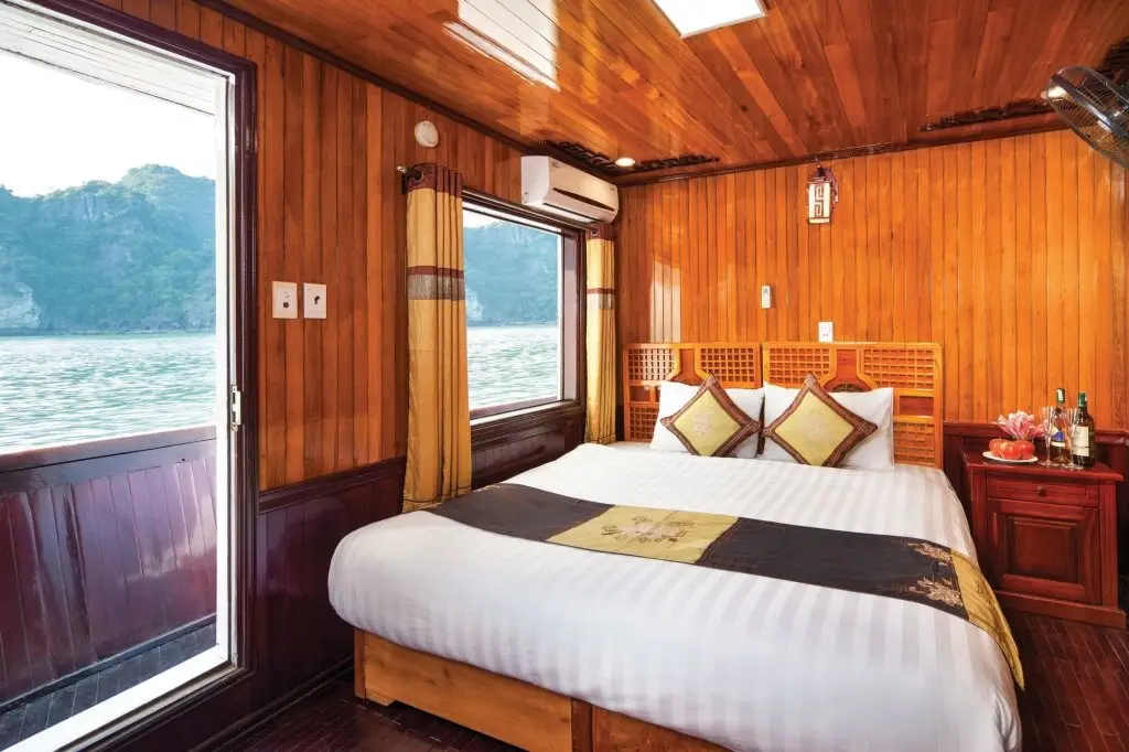 Халонг: Halong Seasun Cruise
