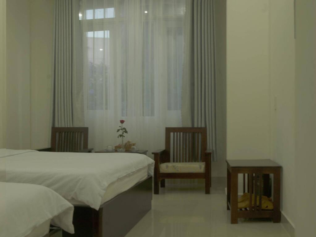 Далат: Levis Hotel