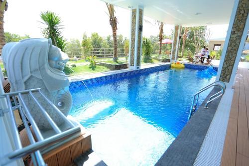 Нячанг: Ruby Luxury Apartments
