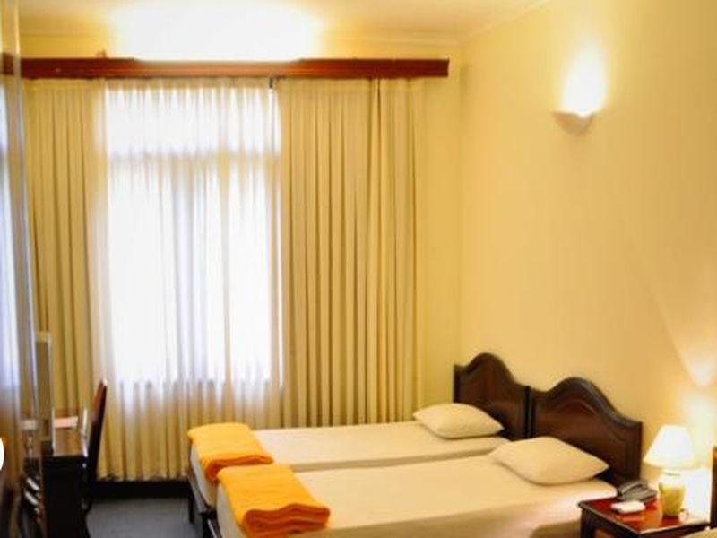 Хатин: Sai Gon Ha Tien Hotel