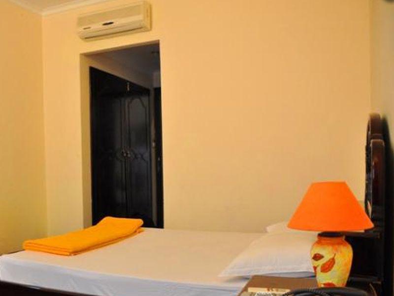 Хатин: Sai Gon Ha Tien Hotel