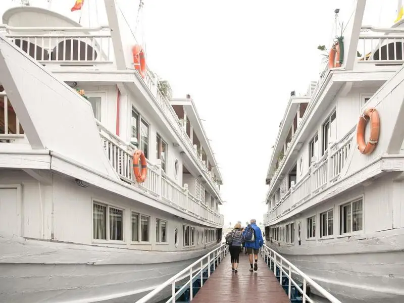 Aphrodite Cruises — фото 1