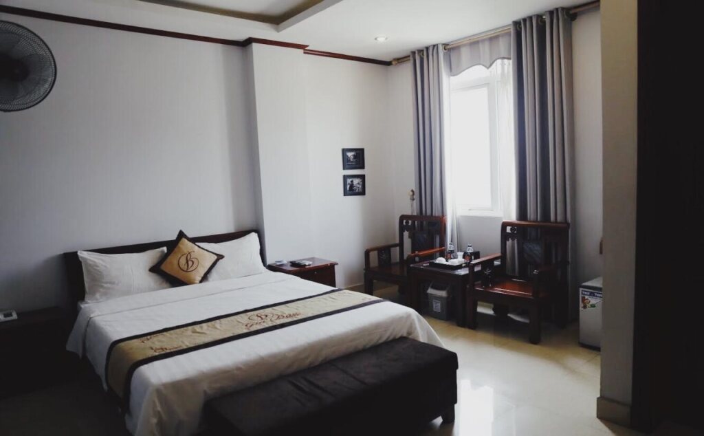 Ту Сон: Gia Bao Hotel