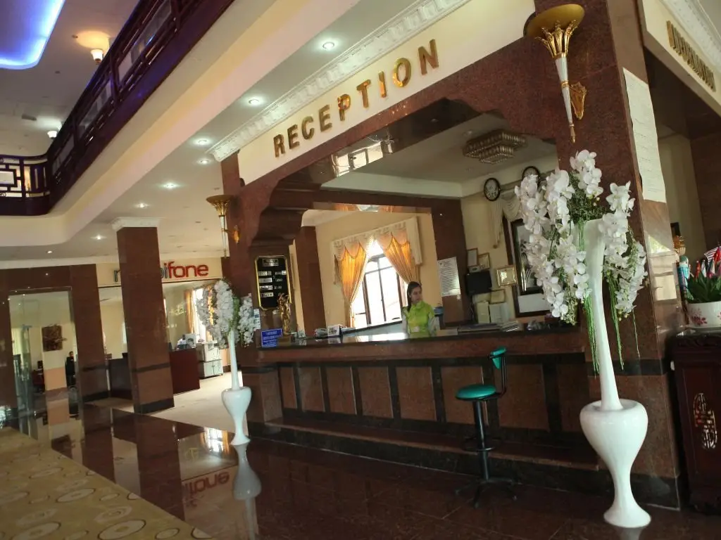 Камау: Best CM Hotel
